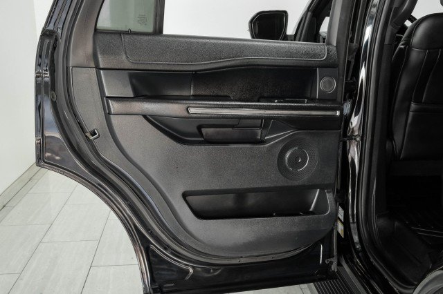 Used 2018 Ford Expedition XLT w/ Equipment Group 202A AWD/4WD image 46