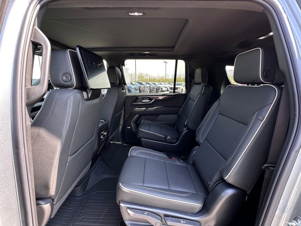 New 2026 GMC Yukon XL Elevation w/ Elevation Premium Package AWD/4WD image 23