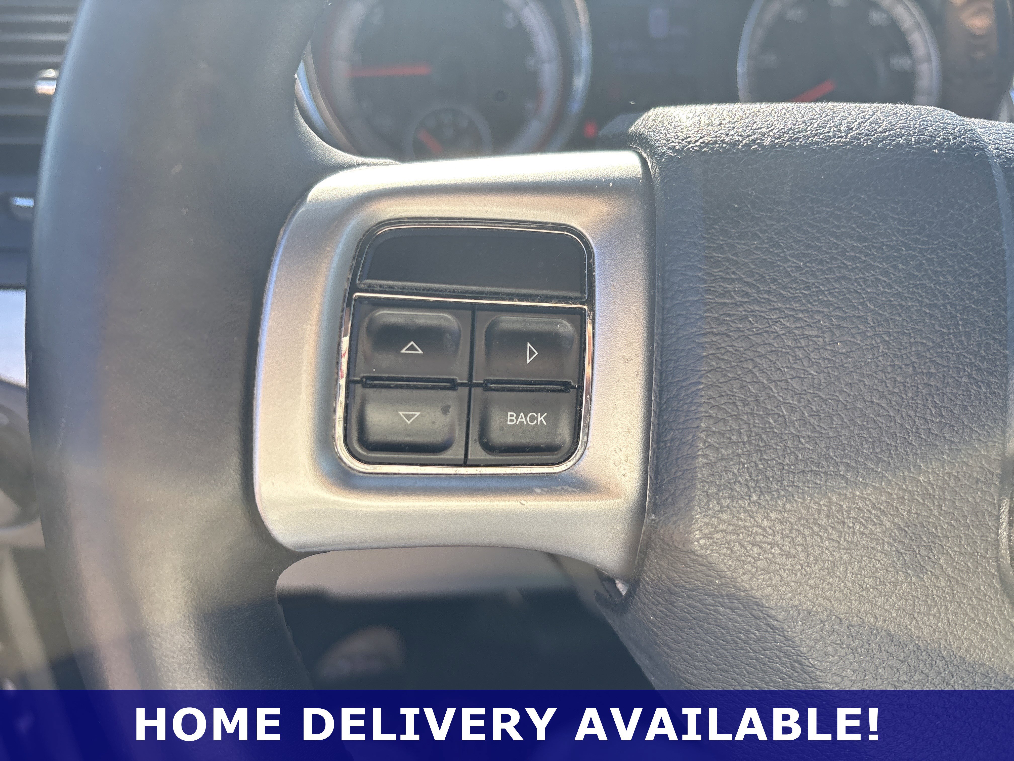 Used 2013 Dodge Grand Caravan R/T image 10