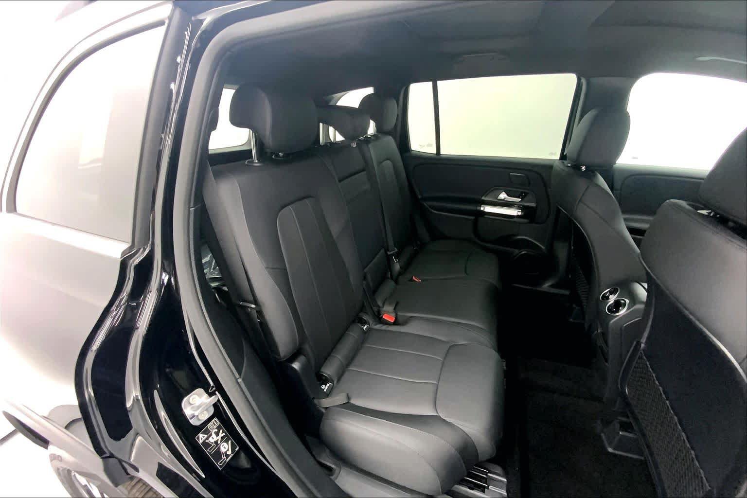 Used 2026 Mercedes-Benz GLB 250 image 13
