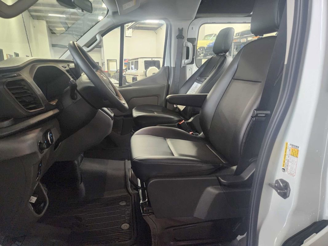 Used 2024 Ford Transit 250 Low Roof AWD image 49