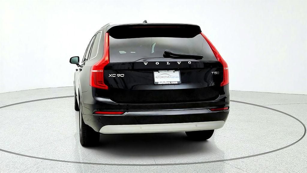 Used 2022 Volvo XC90 T5 Momentum AWD/4WD image 6