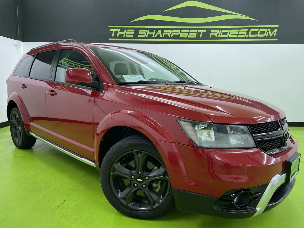 Used 2019 Dodge Journey Crossroad video 1