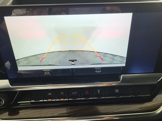 Used 2025 Chevrolet Silverado 1500 LT image 31