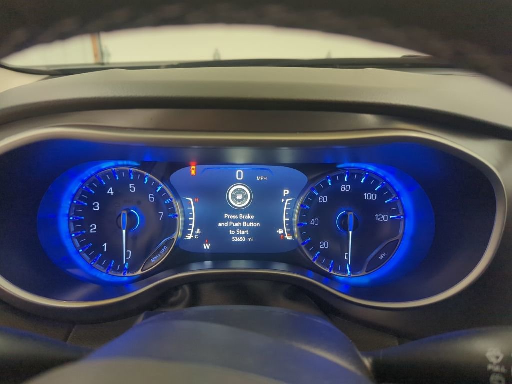 Used 2024 Chrysler Pacifica Touring-L image 20