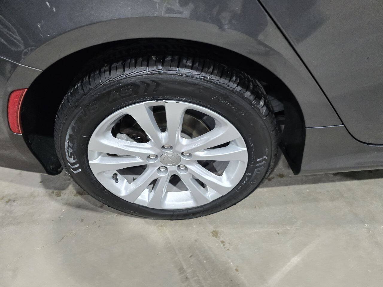 Used 2015 Chrysler 200 Limited w/ Convenience Group FWD image 20