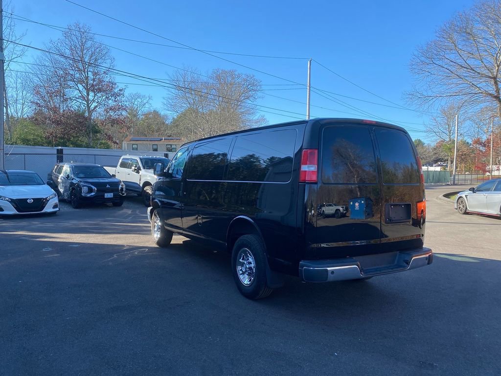 Used 2019 Chevrolet Express 2500 w/ Driver Convenience Package image 8