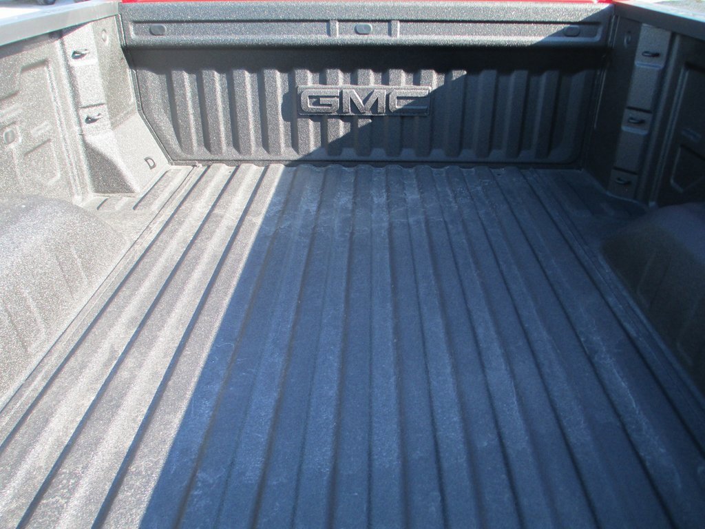 New 2026 GMC Sierra 1500 SLE image 6