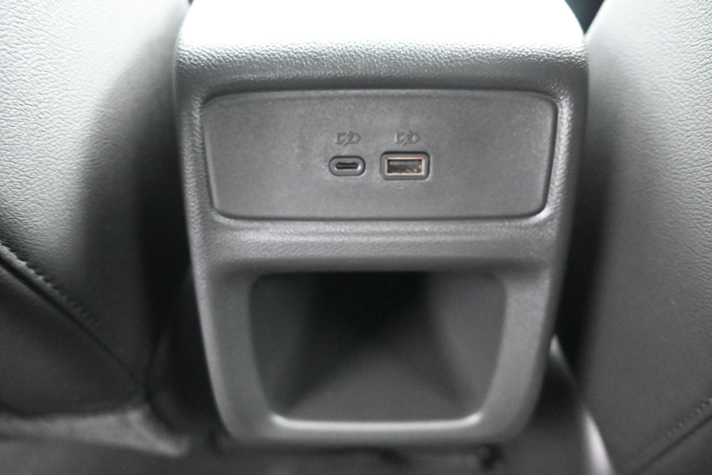 New 2026 Chevrolet Trax RS w/ Sunroof Package FWD image 25