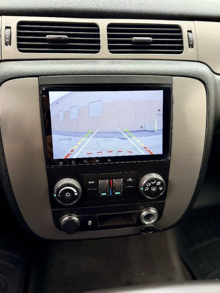 Used 2013 Chevrolet Tahoe 4WD image 22