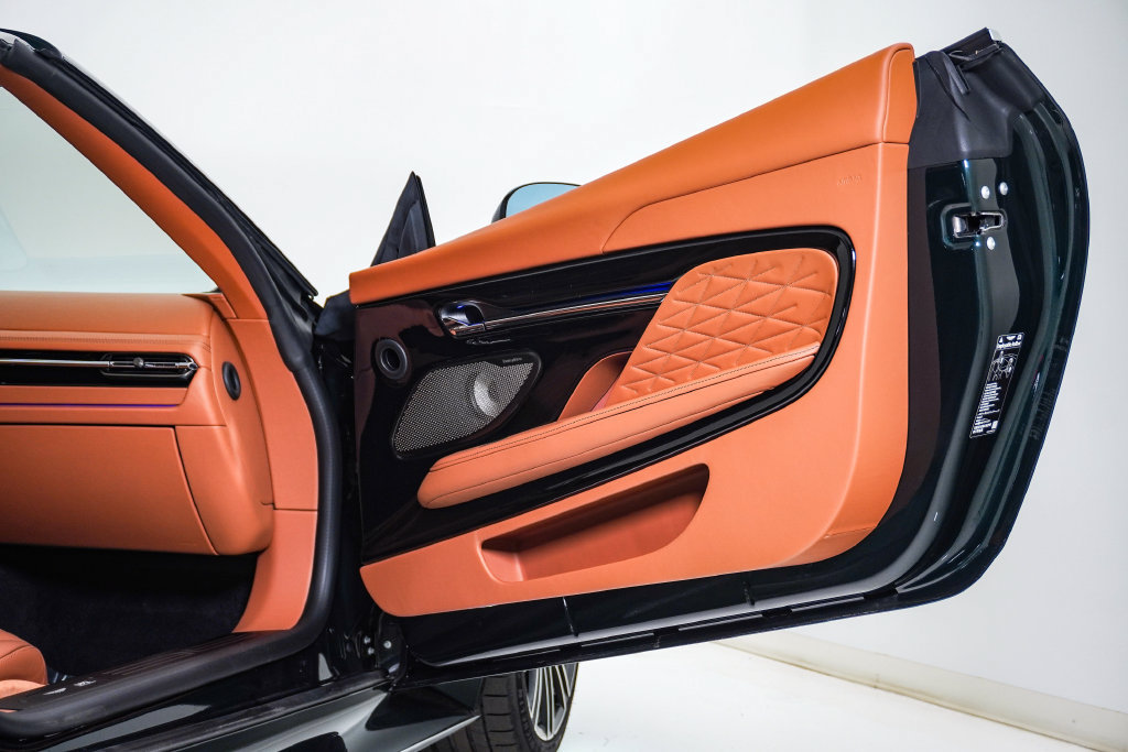 New 2026 Aston Martin DB12 Convertible RWD image 21
