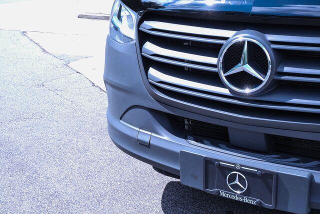 Used 2024 Mercedes-Benz Sprinter 2500 image 21