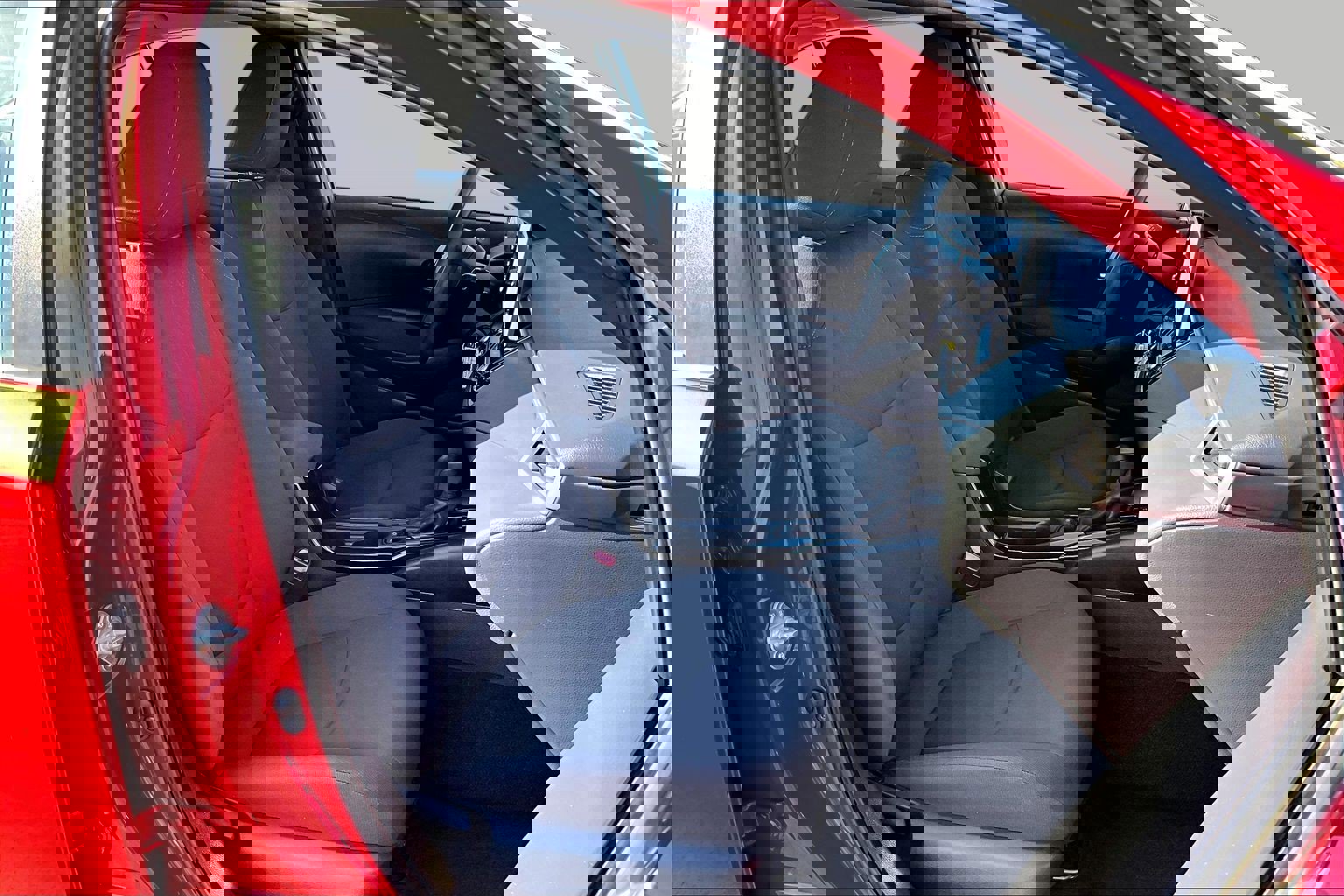 Used 2020 Toyota Corolla LE image 7