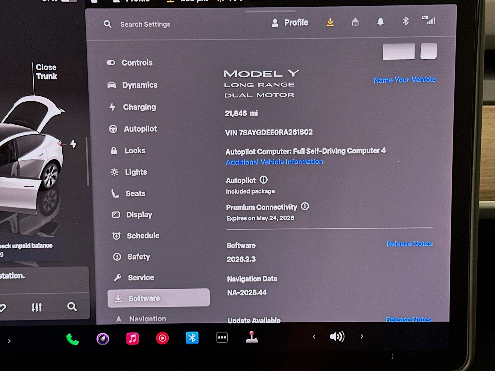 Used 2024 Tesla Model Y Long Range image 18