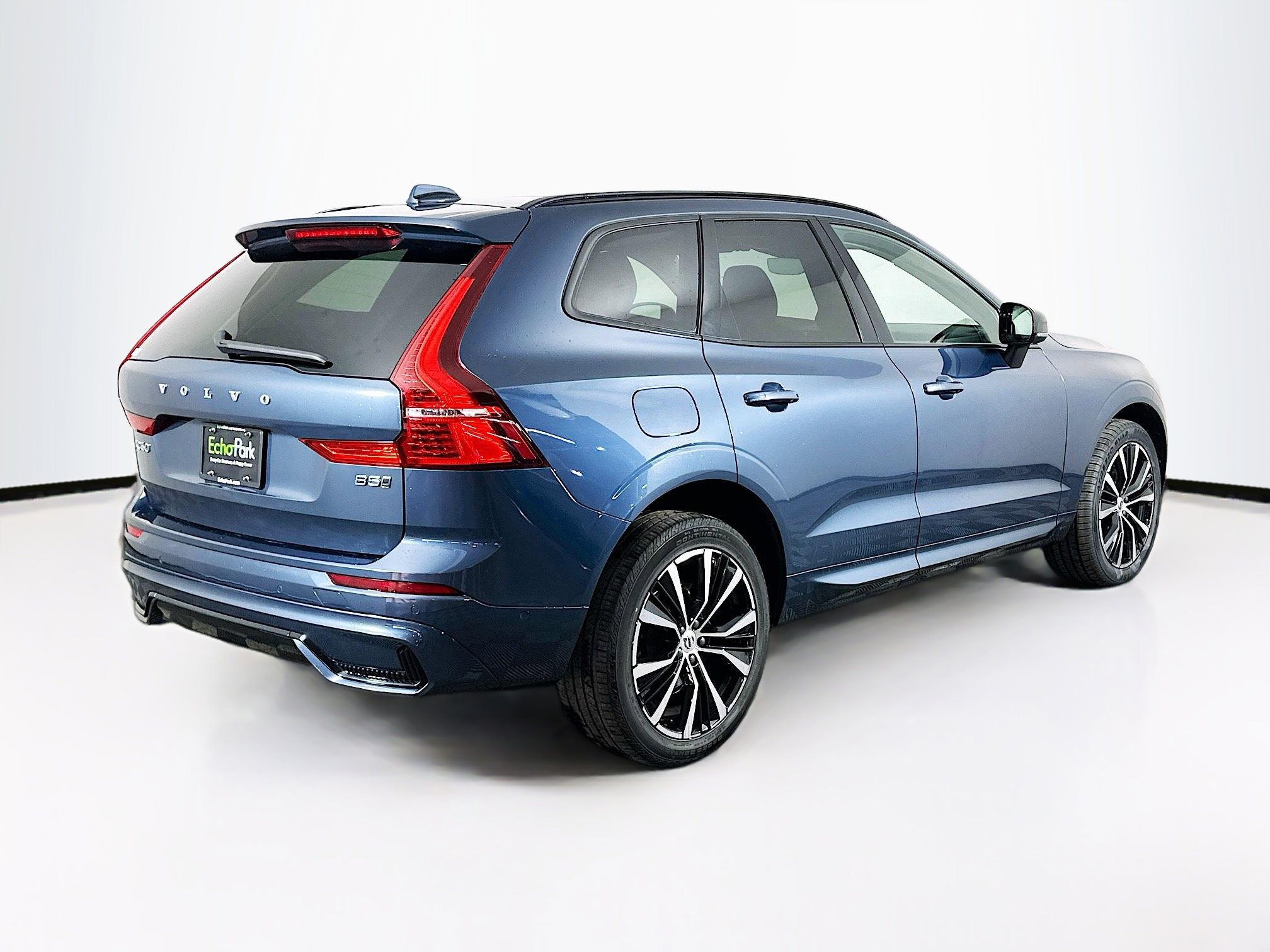 Used 2024 Volvo XC60 B5 Plus image 9