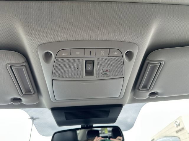 Used 2024 Nissan Armada SL image 29