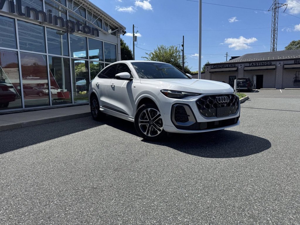 Certified 2025 Audi Q5 Premium Plus w/ Premium Plus AWD/4WD image 12