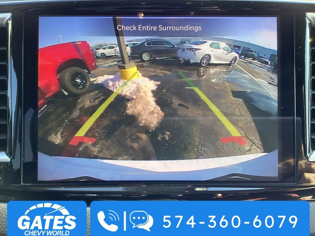 Used 2024 Chrysler Pacifica Touring-L image 19