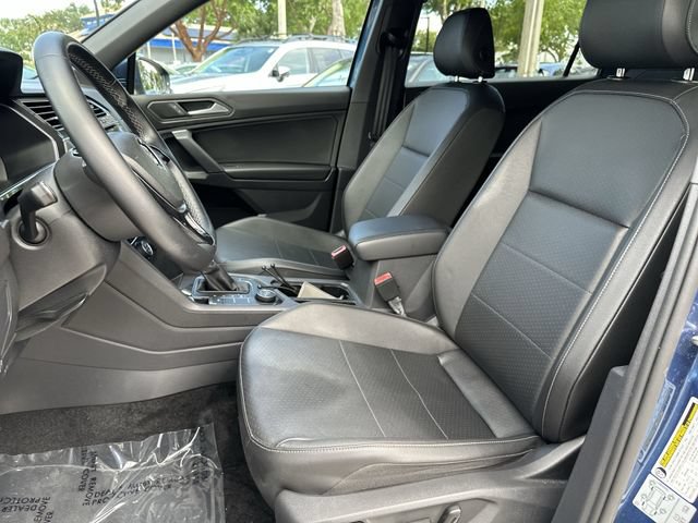 Used 2019 Volkswagen Tiguan SEL R-Line AWD/4WD image 11