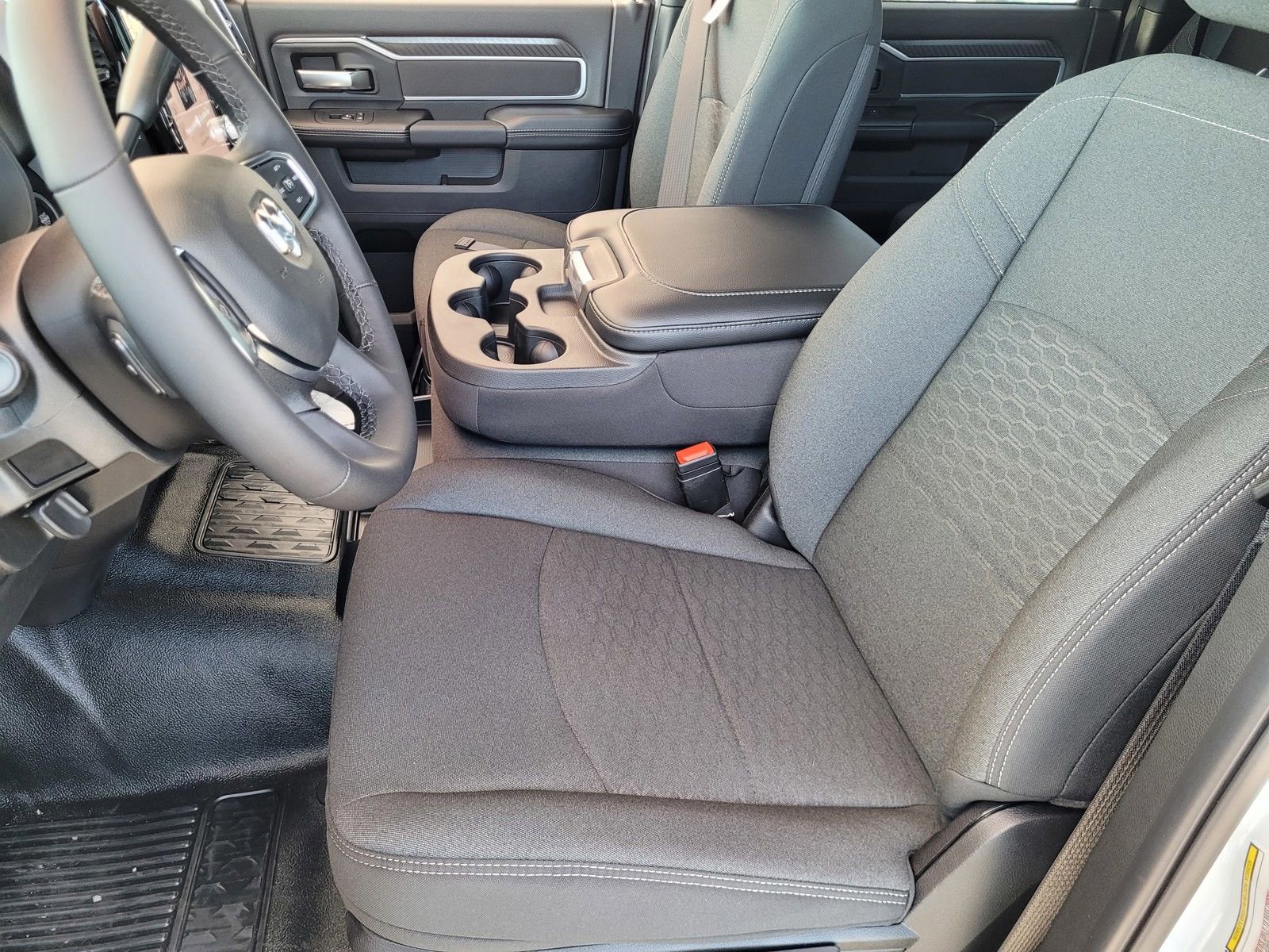 New 2025 RAM 3500 Tradesman AWD/4WD image 11