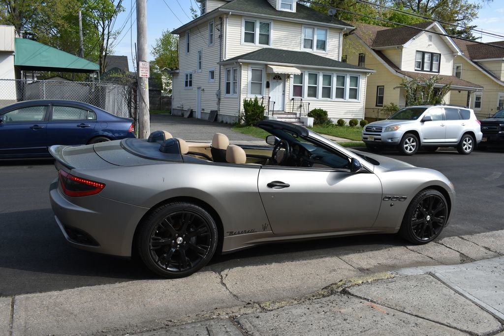 Used 2013 Maserati GranTurismo Convertible RWD image 5