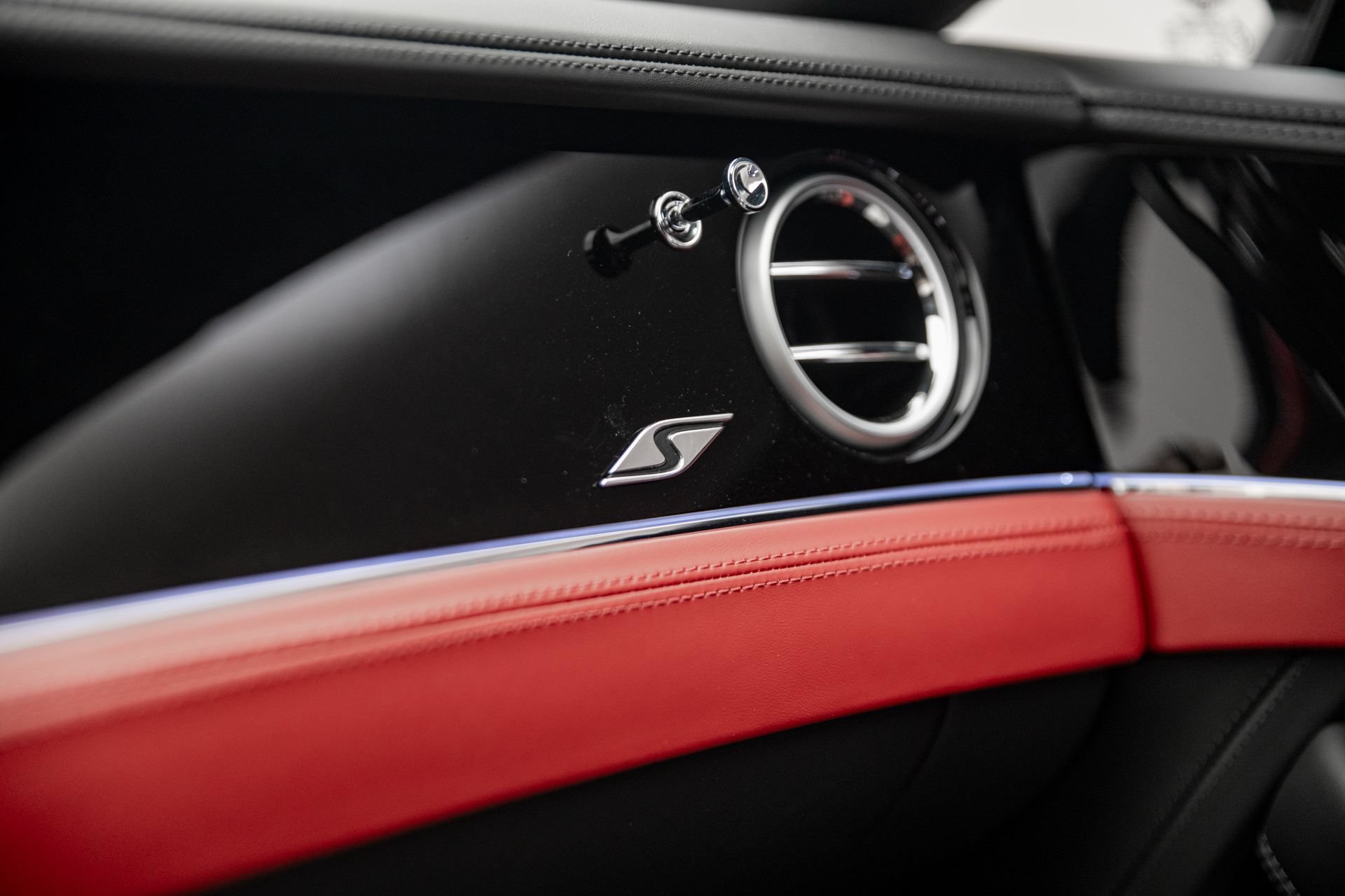 New 2026 Bentley Continental GT AWD/4WD image 28