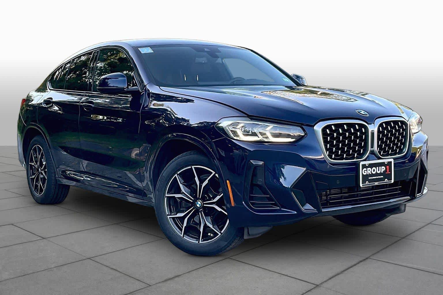 Used 2024 BMW X4 xDrive30i w/ Premium Package AWD/4WD image 2