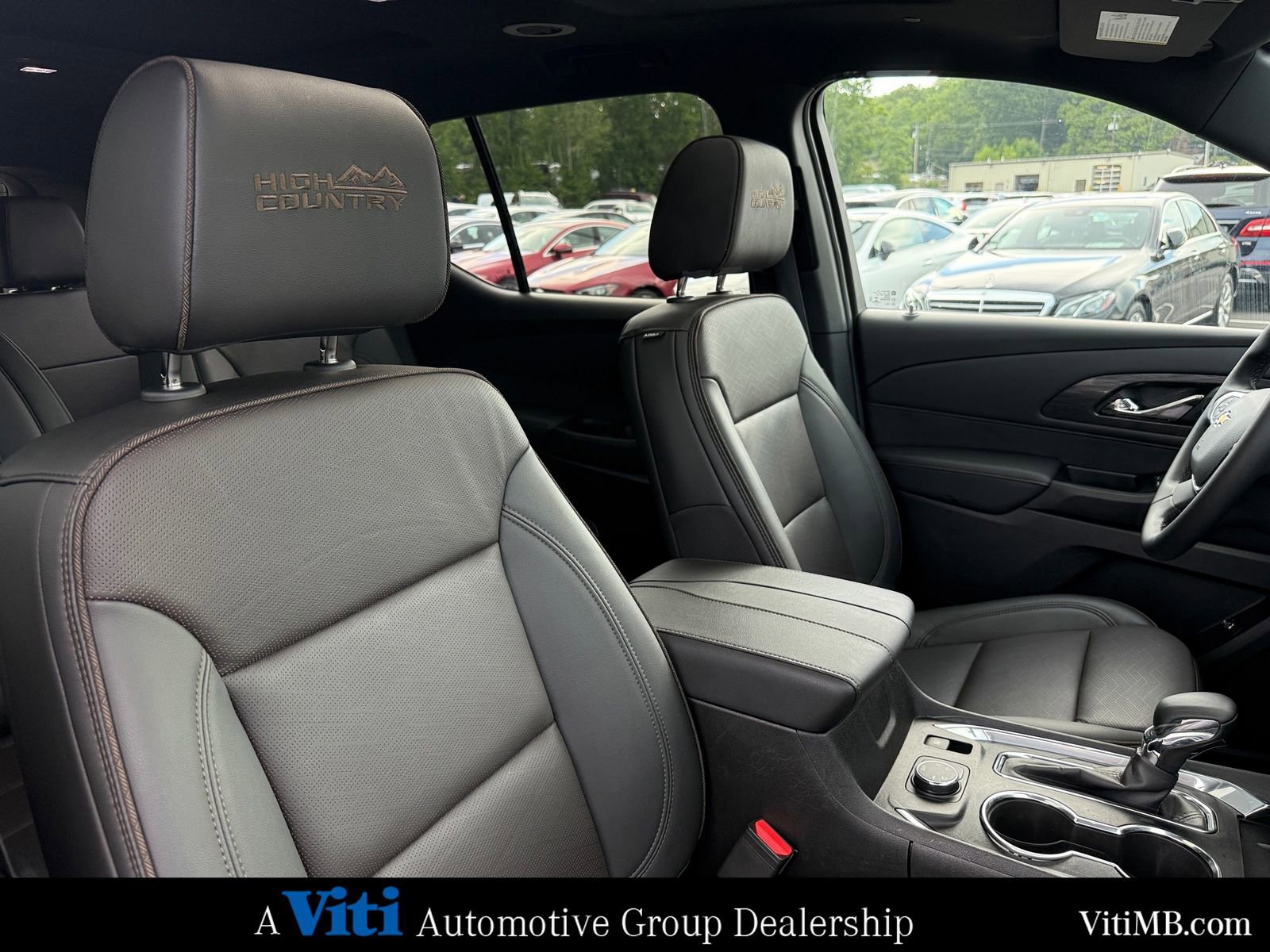 Used 2023 Chevrolet Traverse High Country image 32