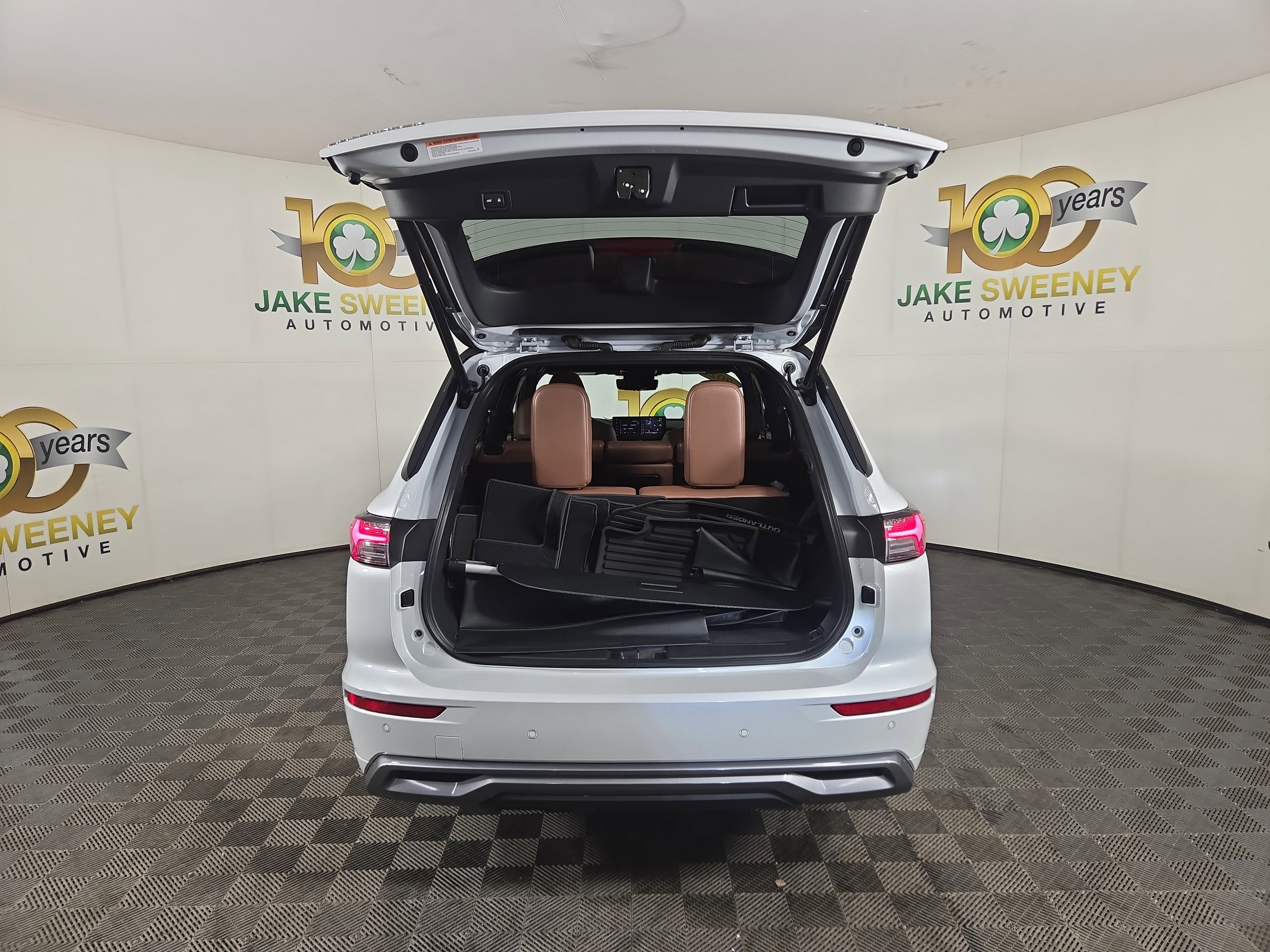 Used 2025 Mitsubishi Outlander SEL image 35