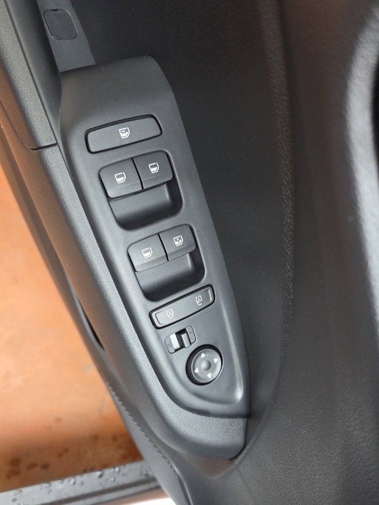 New 2026 Hyundai Venue SEL image 22