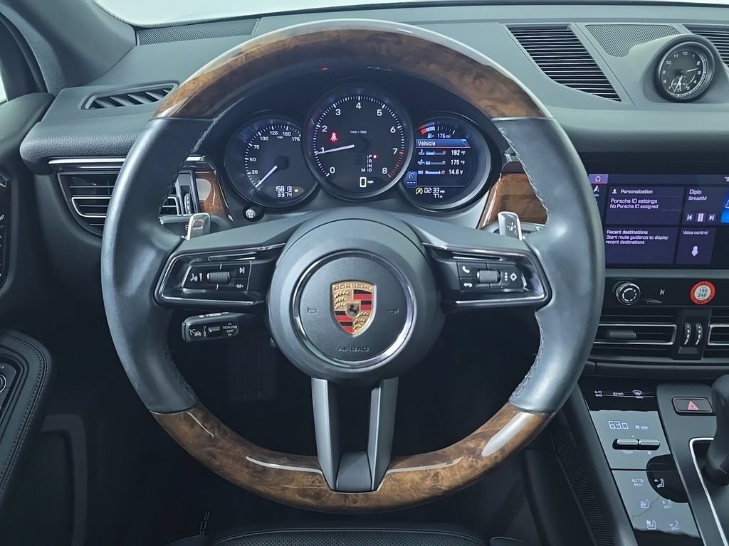 Certified 2023 Porsche Macan Turbo AWD/4WD image 31