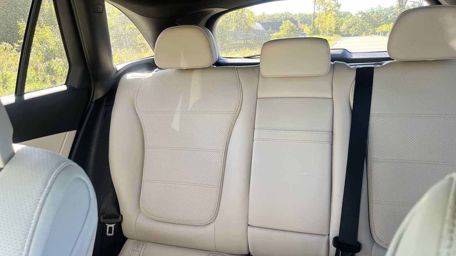 Certified 2025 Mercedes-Benz GLC 350e 4MATIC image 31