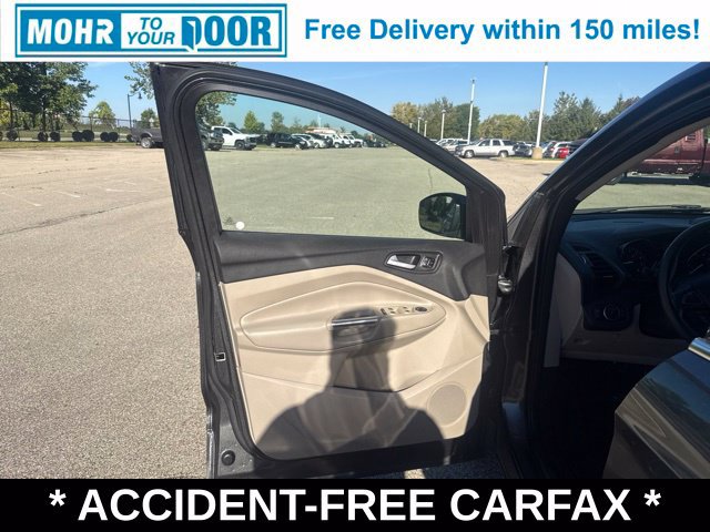 Used 2018 Ford Escape Titanium w/ Ford Safe & Smart Package FWD image 12