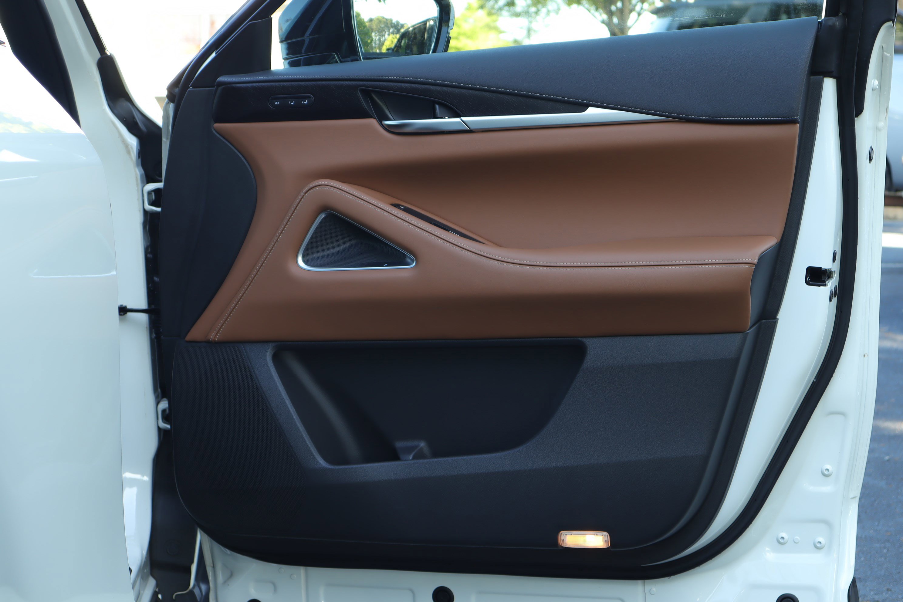 Used 2023 INFINITI QX60 Autograph w/ Cargo Package image 27