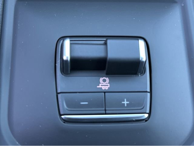 New 2026 GMC Sierra 2500 AT4 w/ AT4 Premium Plus Package image 19