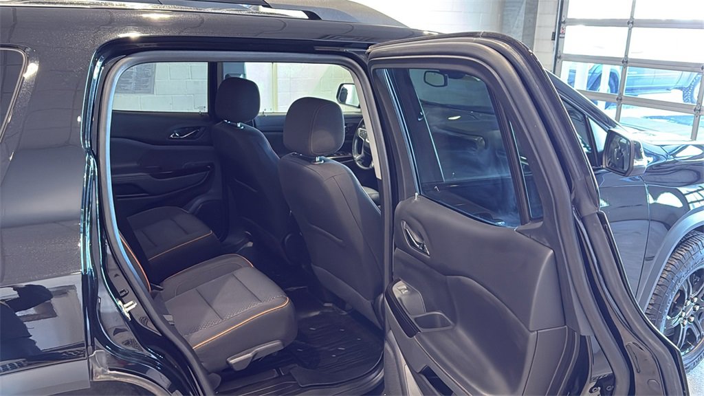 Used 2023 GMC Acadia AT4 w/ Trailering Package image 14