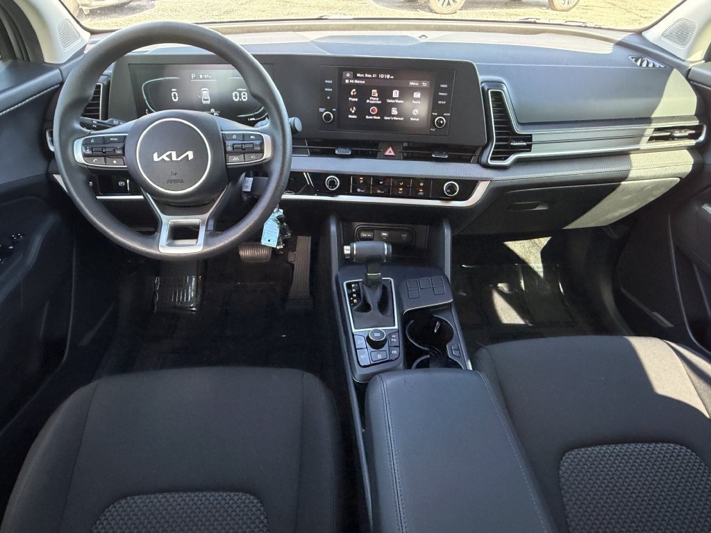 Certified 2025 Kia Sportage LX FWD image 11