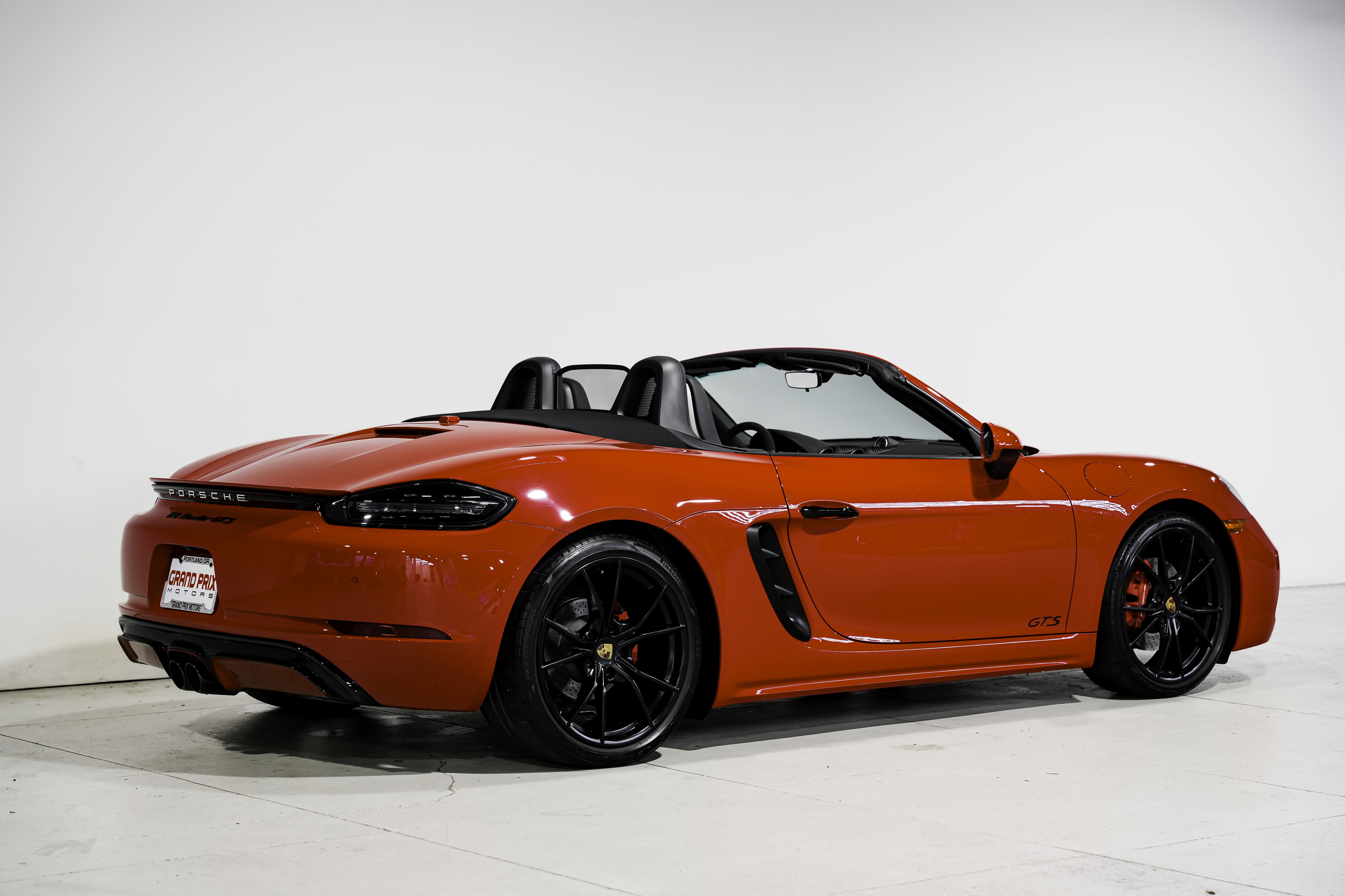 Used 2019 Porsche 718 Boxster GTS image 3