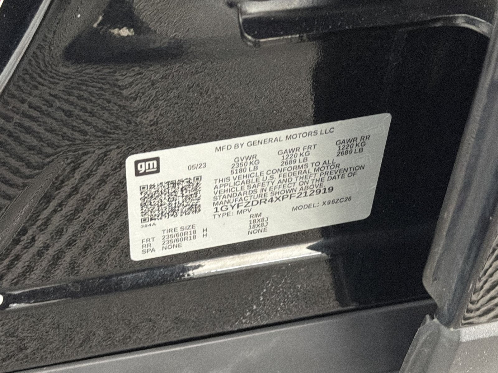 Used 2023 Cadillac XT4 Premium Luxury w/ Technology Package AWD/4WD image 29