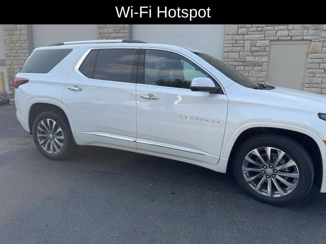 Used 2022 Chevrolet Traverse Premier w/ LPO, Floor Liner Package AWD/4WD image 14