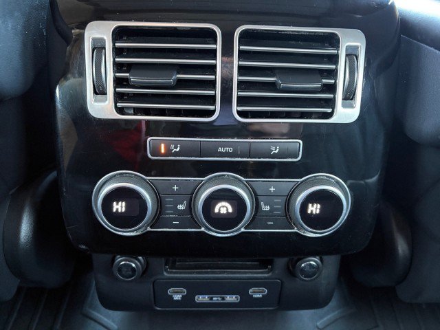 Used 2017 Land Rover Range Rover HSE image 15