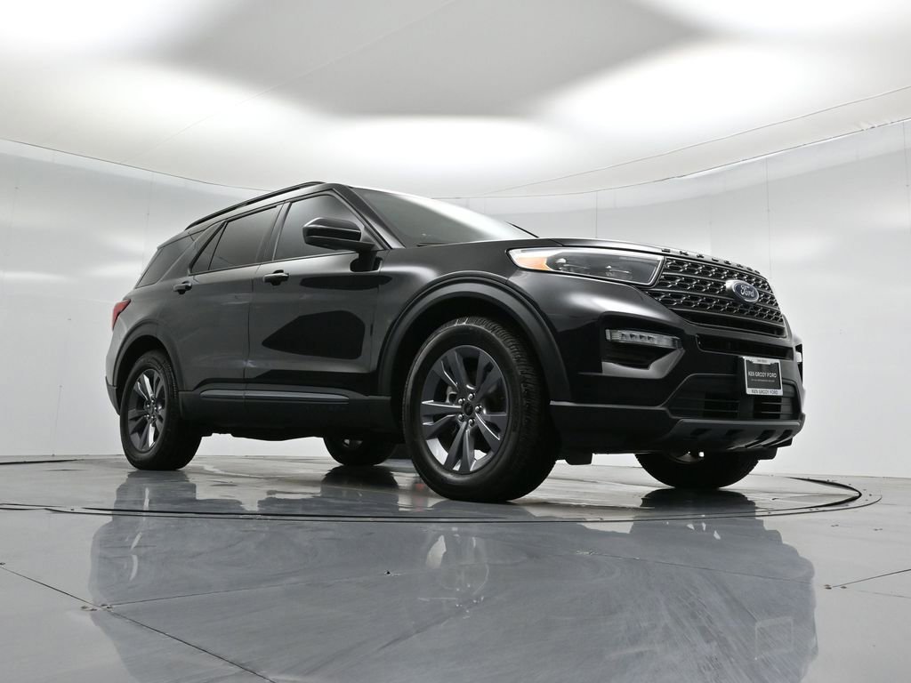 Certified 2023 Ford Explorer XLT w/ Equipment Group 202A image 53