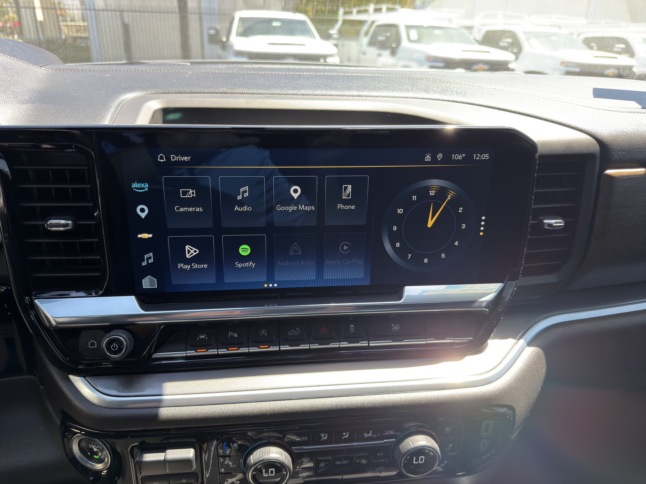 Used 2024 Chevrolet Silverado 1500 High Country w/ High Country Premium Package AWD/4WD image 39