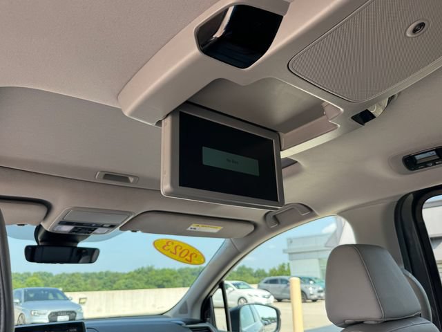 Used 2023 Honda Odyssey Touring image 17