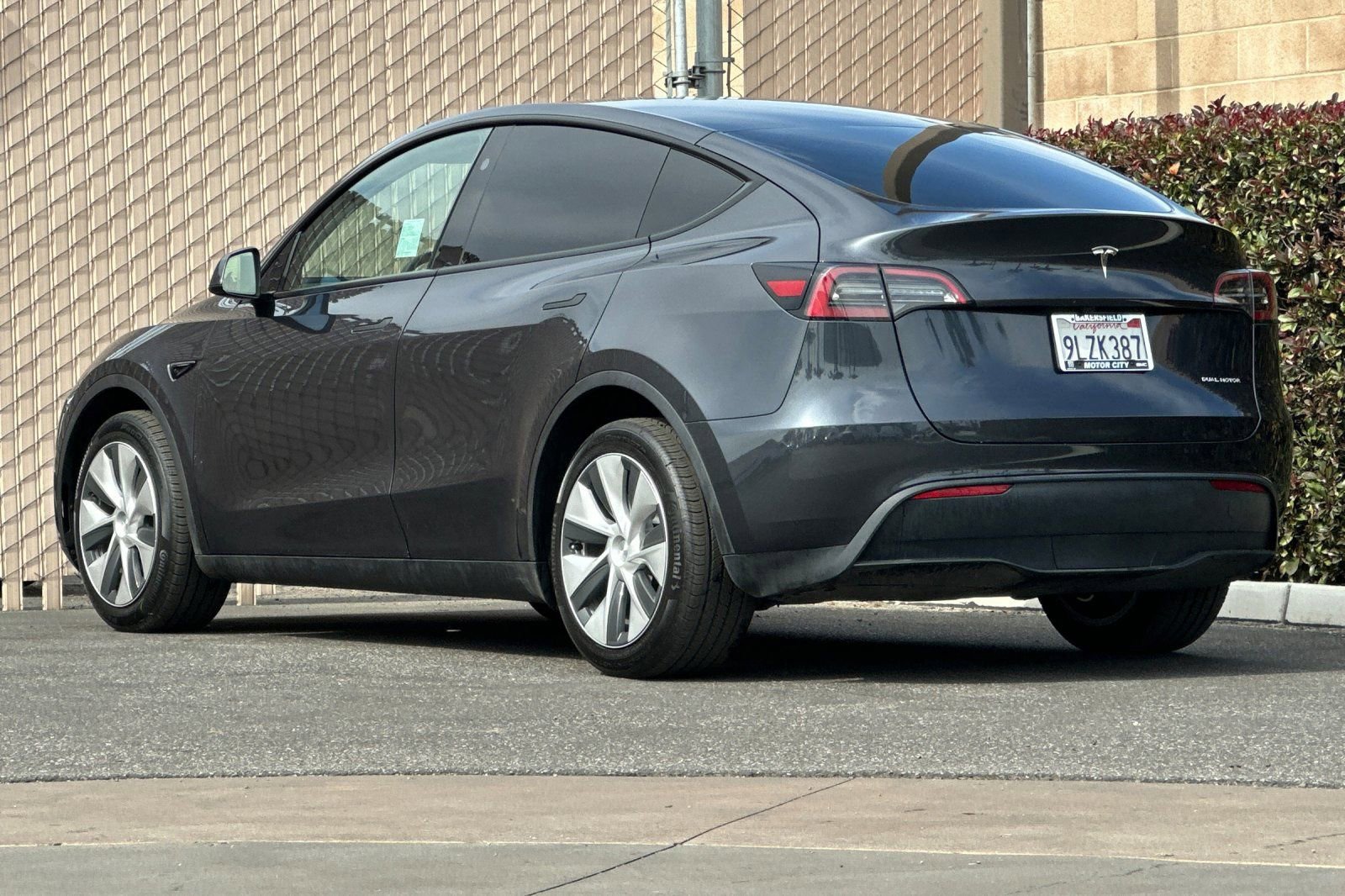 Used 2024 Tesla Model Y Long Range image 6