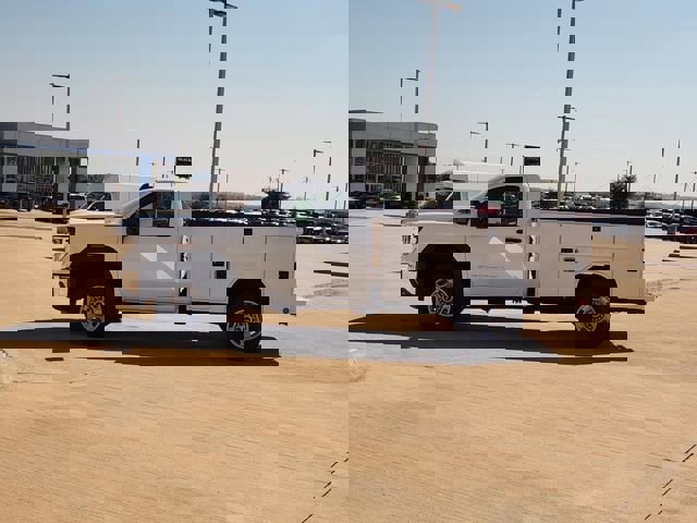 New 2024 GMC Sierra 2500 Pro w/ Convenience Package image 7