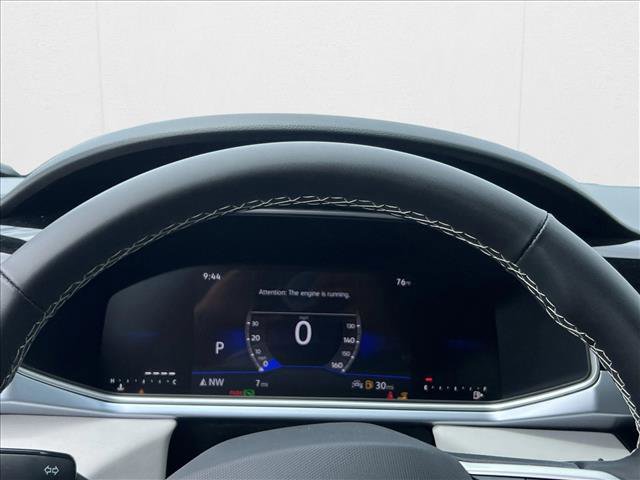 New 2025 Volkswagen Taos SE image 11