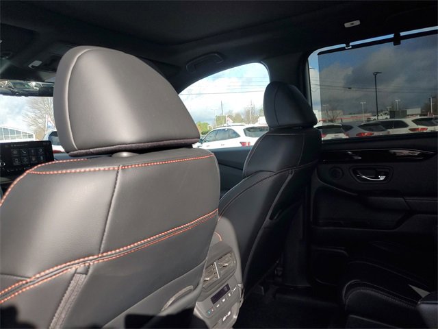 Certified 2023 Honda Pilot TrailSport image 35