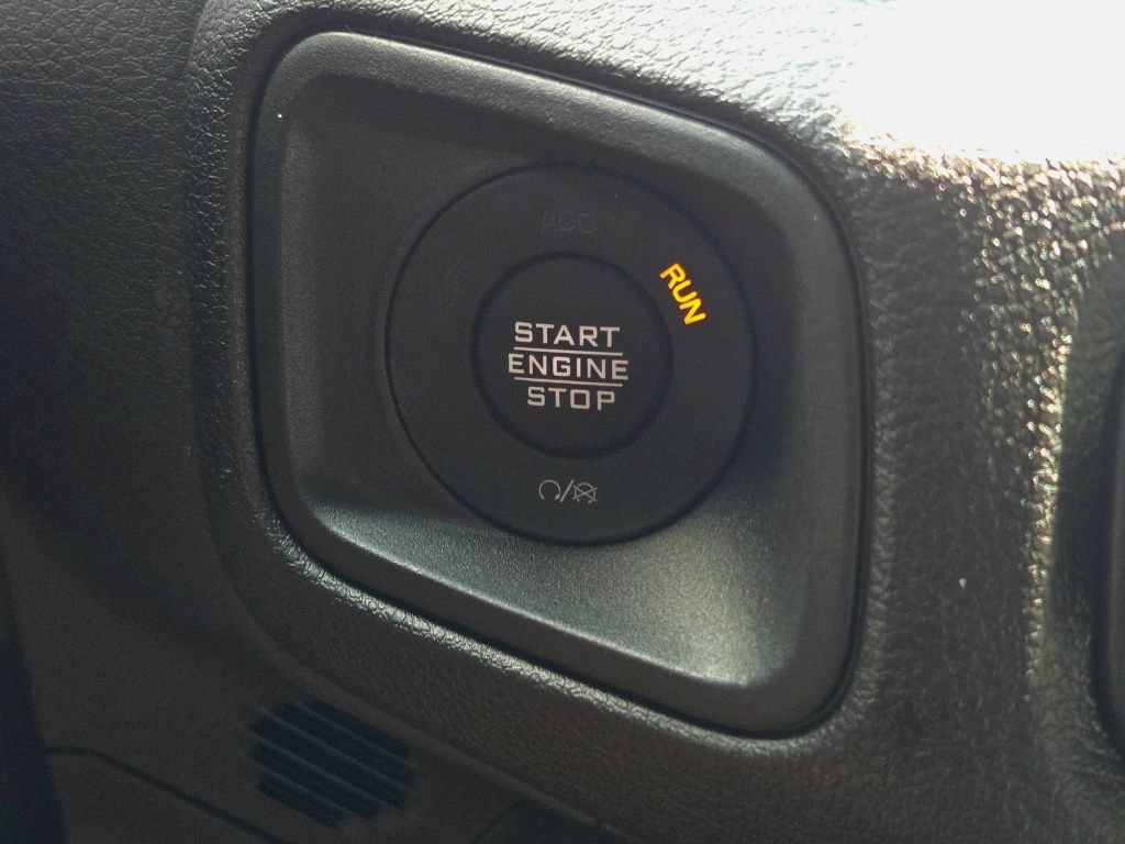 Used 2025 Jeep Wrangler Unlimited Sport AWD/4WD image 29