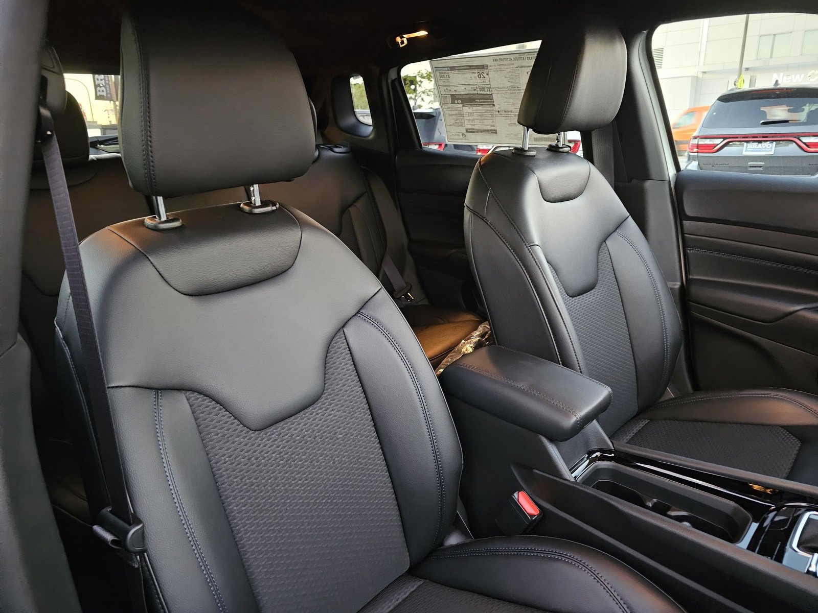 New 2026 Jeep Compass Latitude image 27